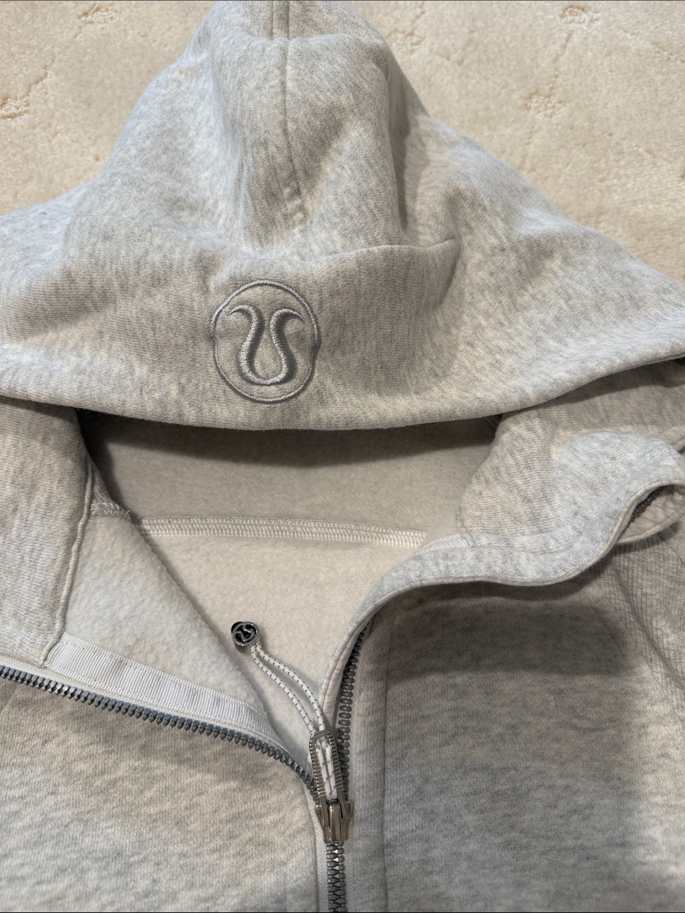 lululemon athletica Light SCUBA Gray Half-Zip Cropped Hoodie - Picture 2 of 5